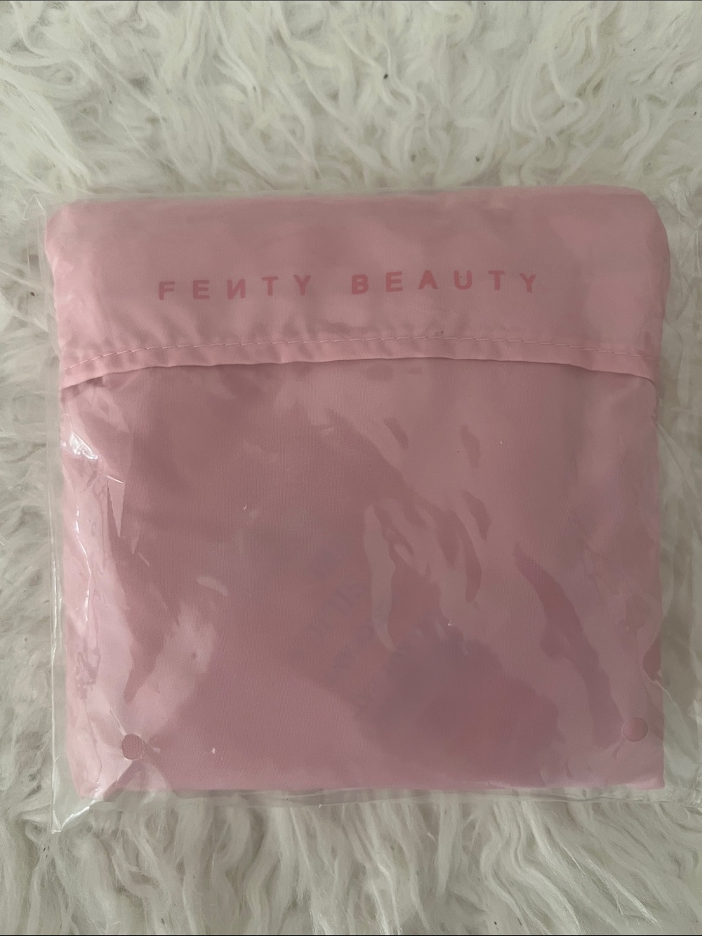 Fenty Beauty Pink Fussy Graphic Shoulder Tote - Picture 3 of 3